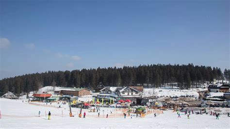 feldberg schnee|Schneebericht Feldberg: Schneehöhen & Schneelage。